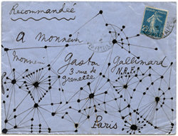 Jean Cocteau. Enveloppe ornée à Gaston Gallimard. Paris, Archives Éditions Gallimard.